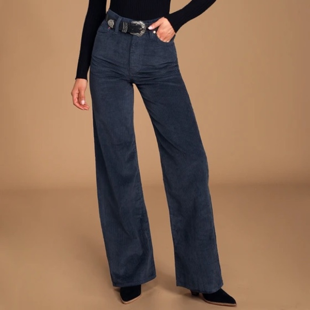Levi’s Ribcage Wide Leg Corduroy Pants | Navy Blue